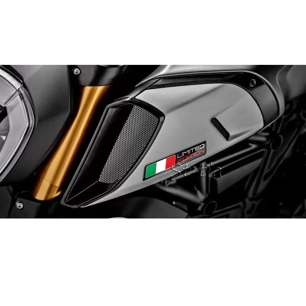 3D Reflective Italia Flag Sticker / Epoxy Resin Decal (Waterproof) – Motorcycles & Scooters