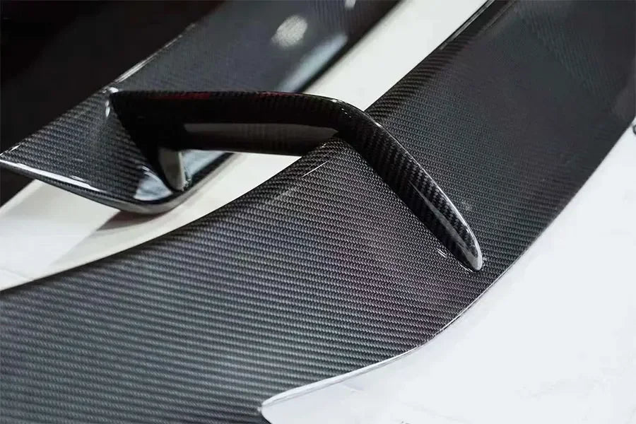 Lamborghini Huracan Carbon Rear Spoiler Tail Fins / Rear Wing Diverters